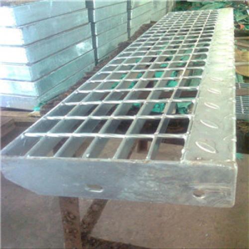 金屬踏步板價格