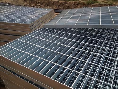 熱鍍鋅<a href='http://m.zjhtdwyy.com'>格柵板</a> 熱鍍鋅格柵板