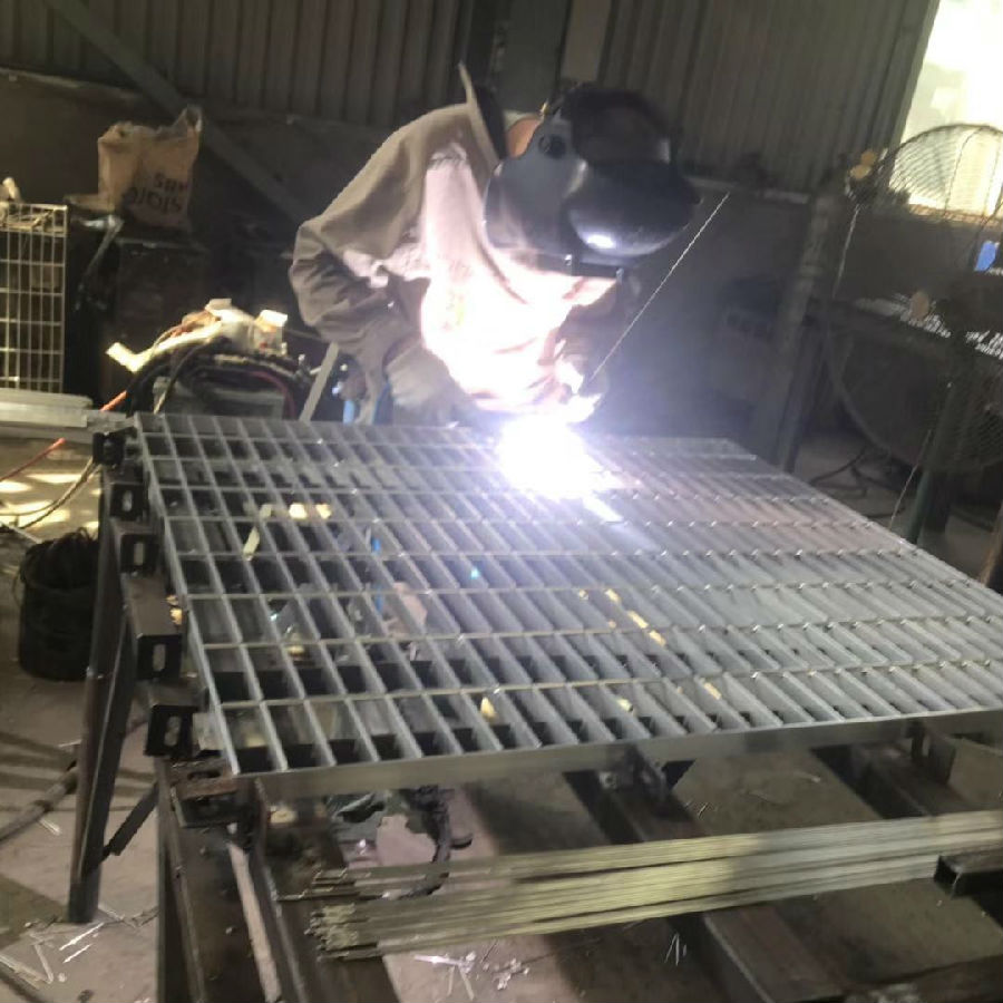 鋁板鋼格柵平臺 鋁板鋼格柵平臺