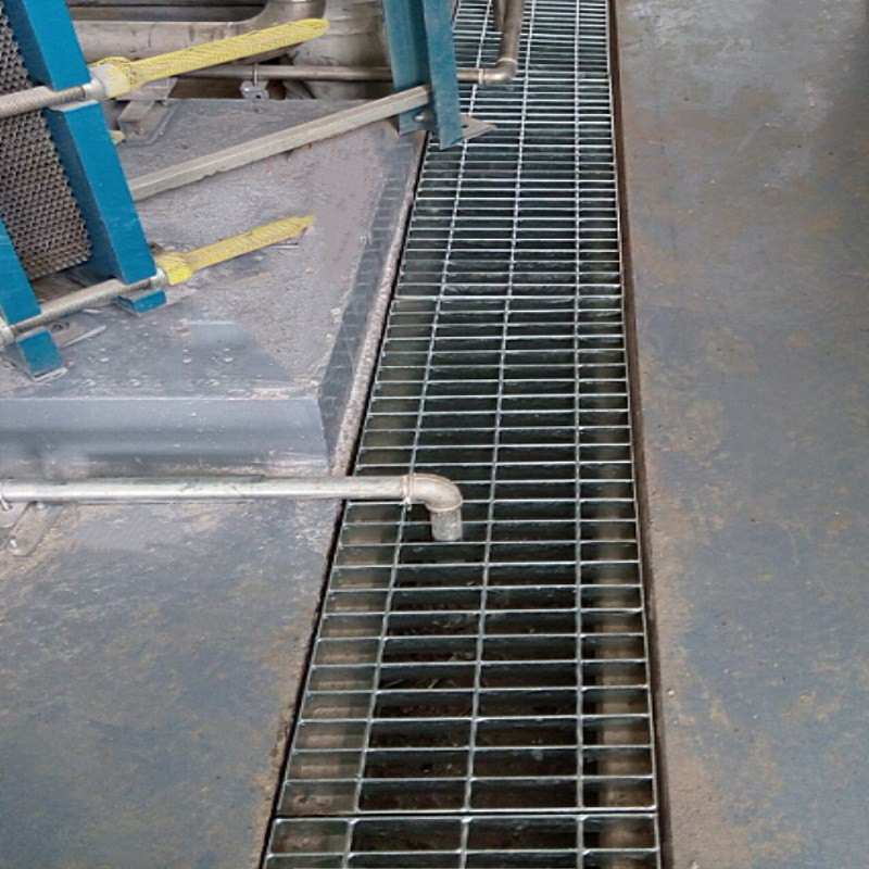 <a href='http://m.zjhtdwyy.com'>鋼格柵</a>蓋板材質 鋼格柵蓋板材質