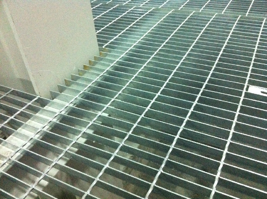 鍍鋅<a href='http://m.zjhtdwyy.com'>鋼格柵板</a> 鍍鋅鋼<a href='http://m.zjhtdwyy.com'>格柵板</a>