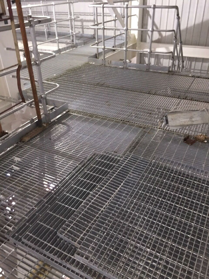 鍍鋅<a href='http://m.zjhtdwyy.com/ganggeban/'>鋼格板</a>型號(hào) 鍍鋅鋼格板型號(hào)