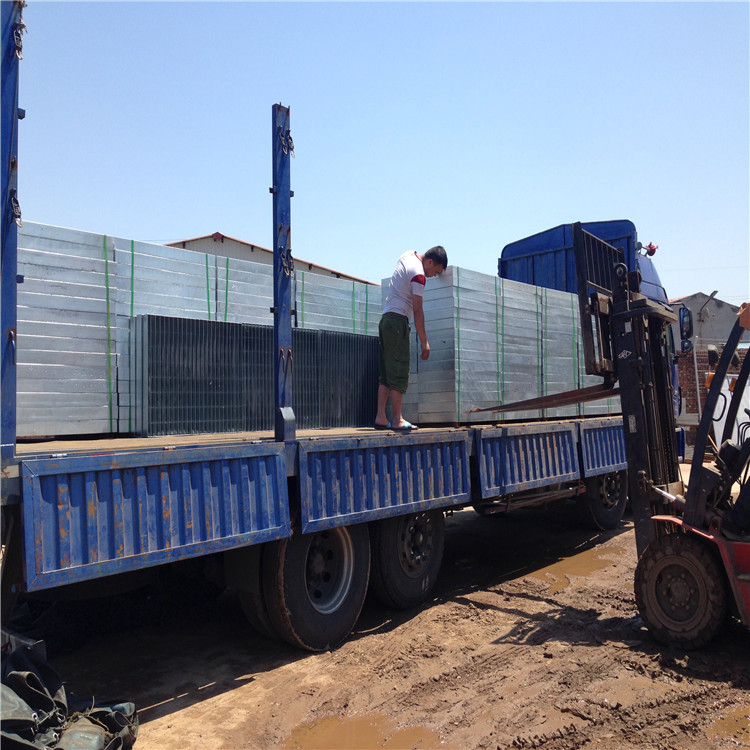 Q235鍍鋅格柵板踏步 Q235鍍鋅格柵板踏步