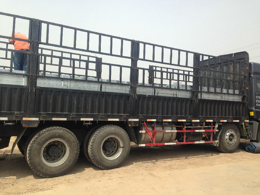 鍍鋅樓梯踏步板格柵 鍍鋅樓梯踏步板格柵