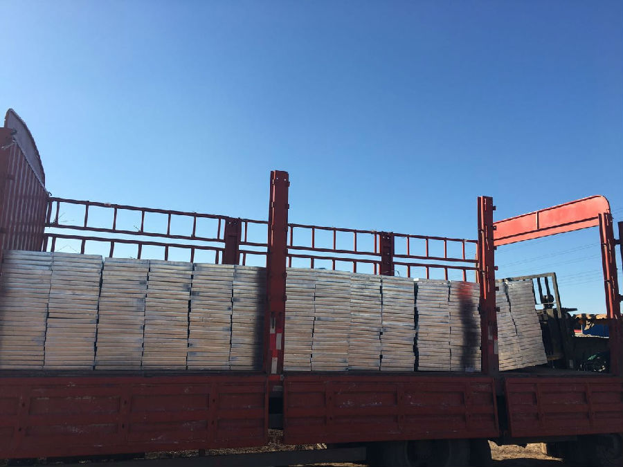 鍍鋅復(fù)合鋼格板平臺(tái) 鍍鋅復(fù)合鋼格板平臺(tái)