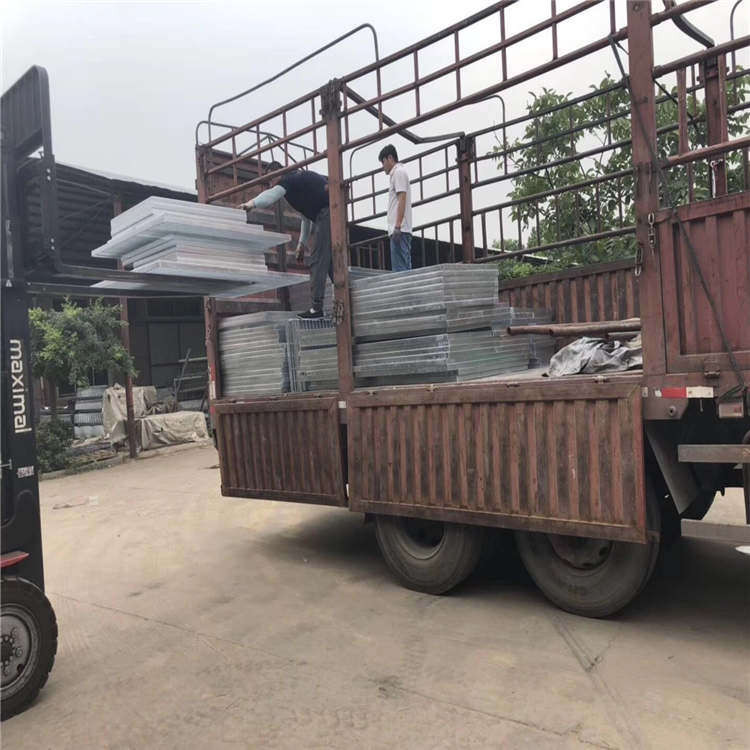 熱鍍鋅鋼格板平臺(tái)規(guī)格 熱鍍鋅鋼格板平臺(tái)規(guī)格