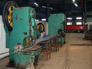 鋼格板裁料車間